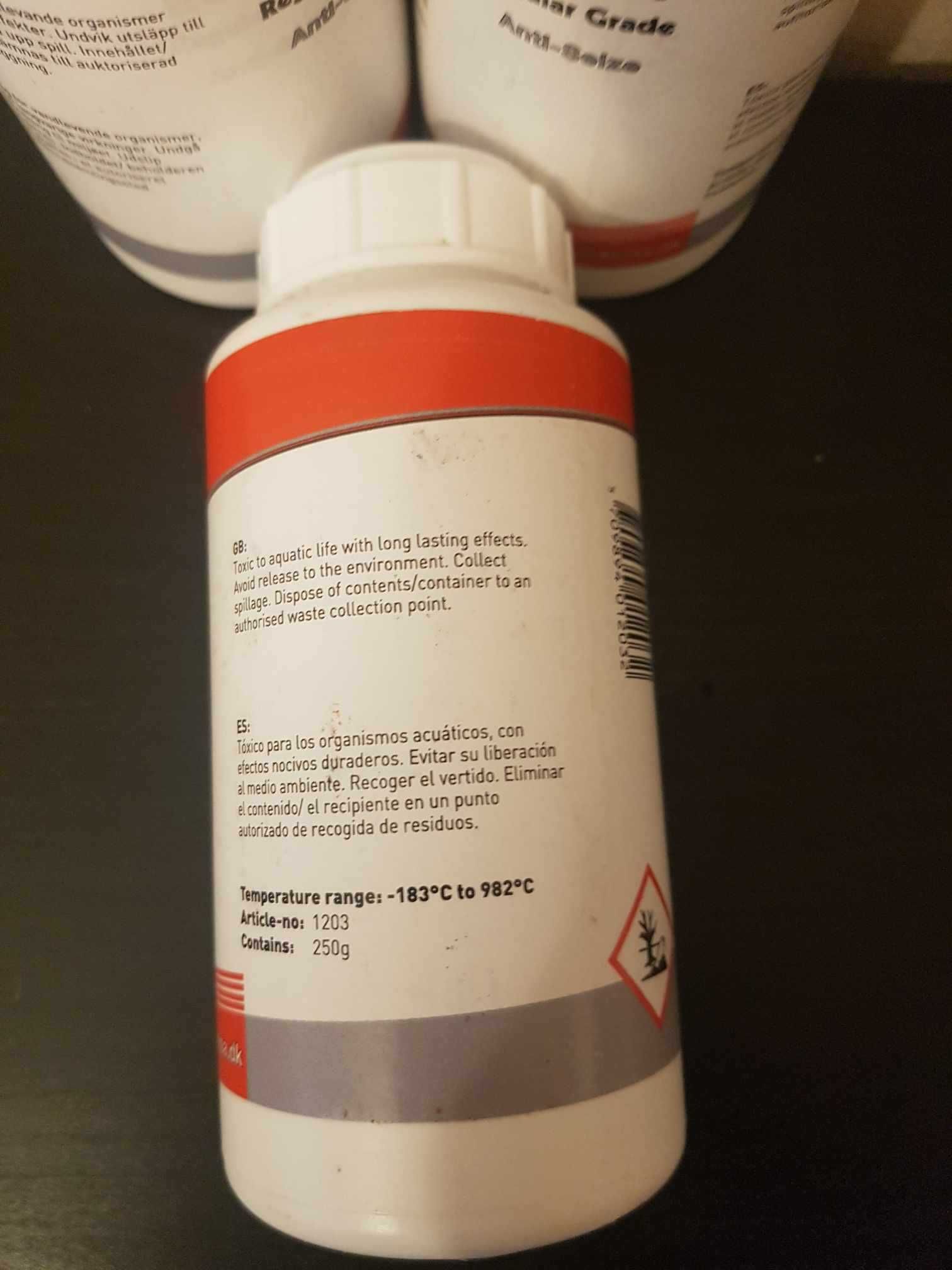 Pasta montażowa, przeciwzapieczeniowa Kema RG-1100