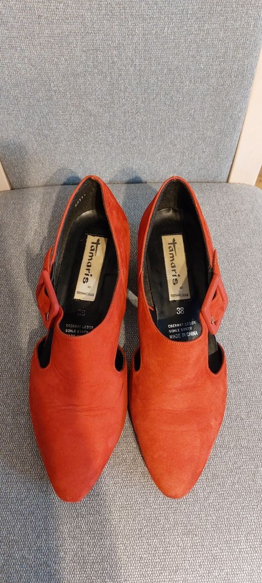 Buty Tamaris vintage w kolorze malinowym