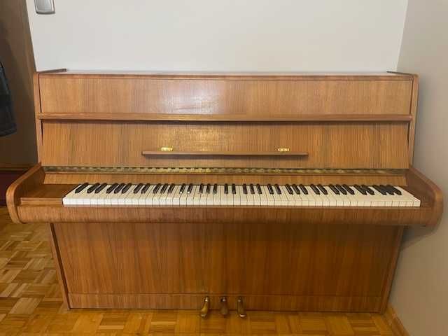 Pianino Calisia koniec lat 80-tych