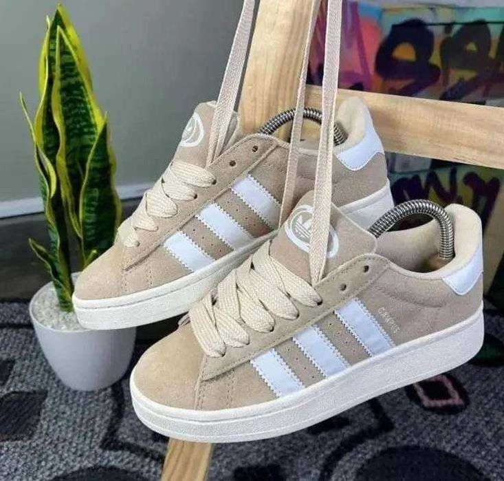 Sapatilhas cinza modelo Campus unisexo