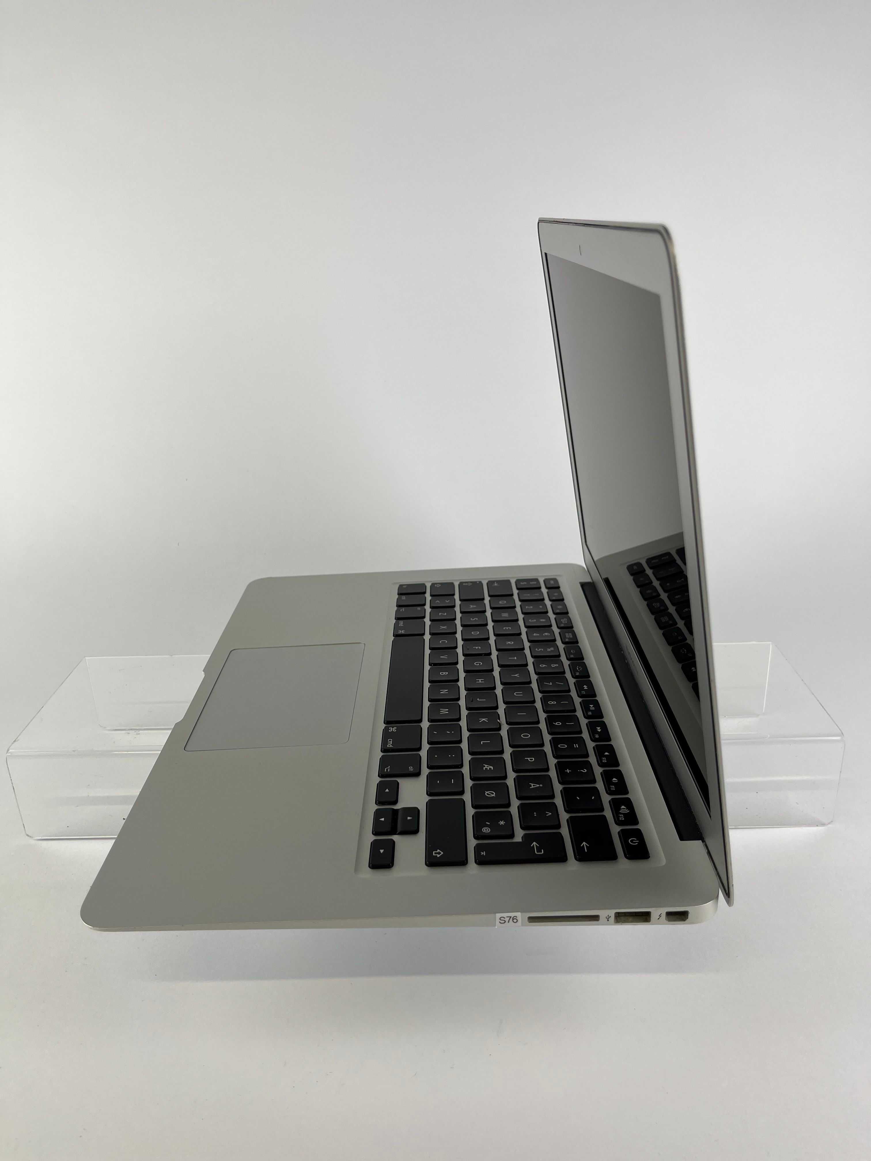 Macbook Air A1466 5,2 13,3" Intel Core i5 4 GB / 128 GB SSD