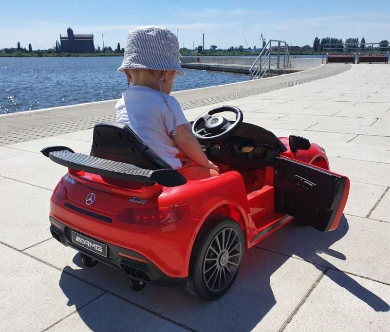 Samochód dla dzieci MERCEDES GT Wolny Start Gumowe Koła + SKÓRA +Pilot
