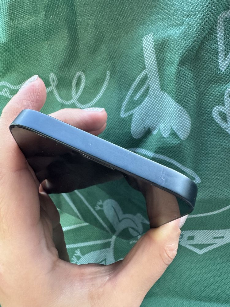 iPhone 13 256gb Неверлок акб 94% Black айфон 13