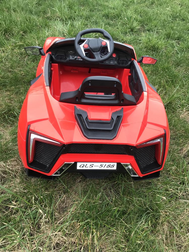 Дитячий автомобіль Lykan QLS-1588 Hypersport 4WD червоний