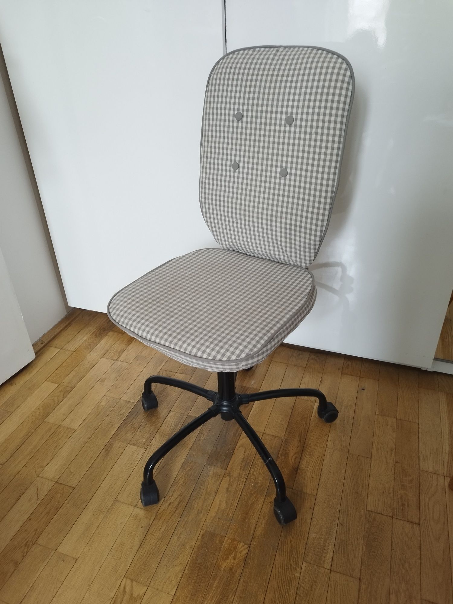 Krzesło biurowe  obrotowe Ikea na kółkach do biura