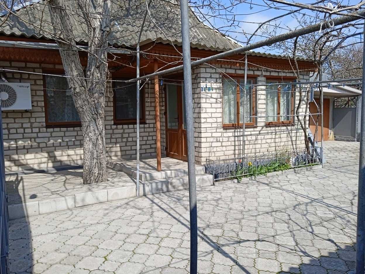 Будинок з меблями