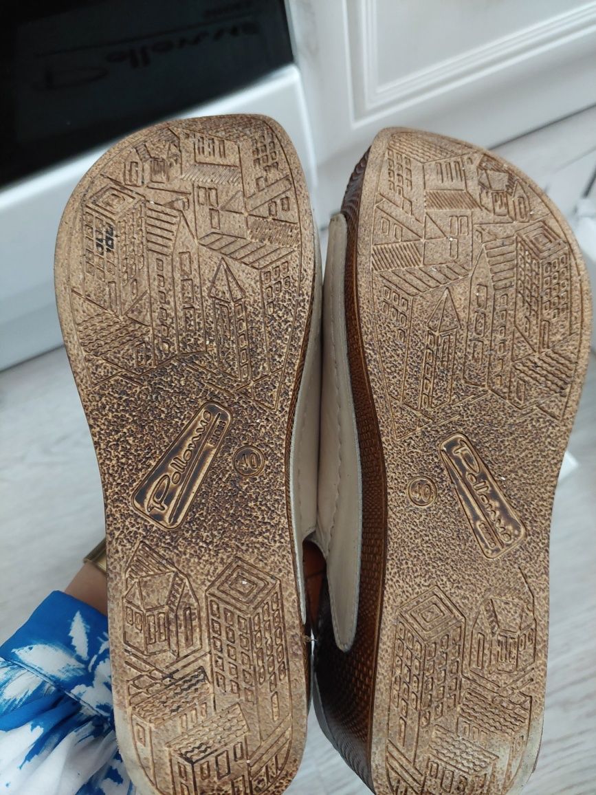 Buty ze skóry Pollonus beżowe sandały na koturnie
