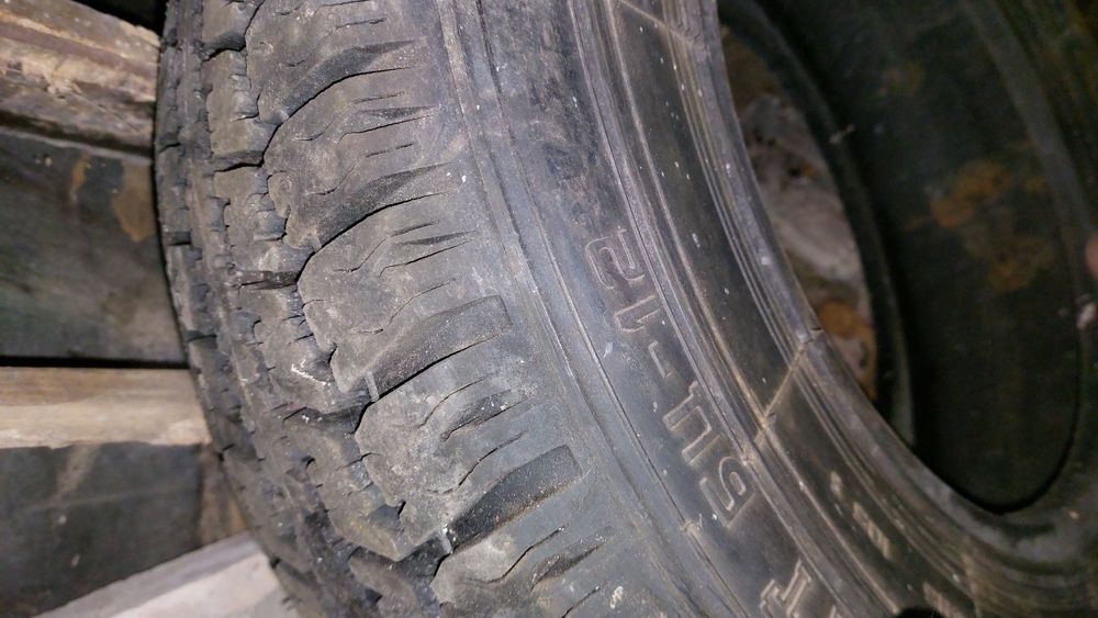 Продам Шини Rosava 235/75 R15