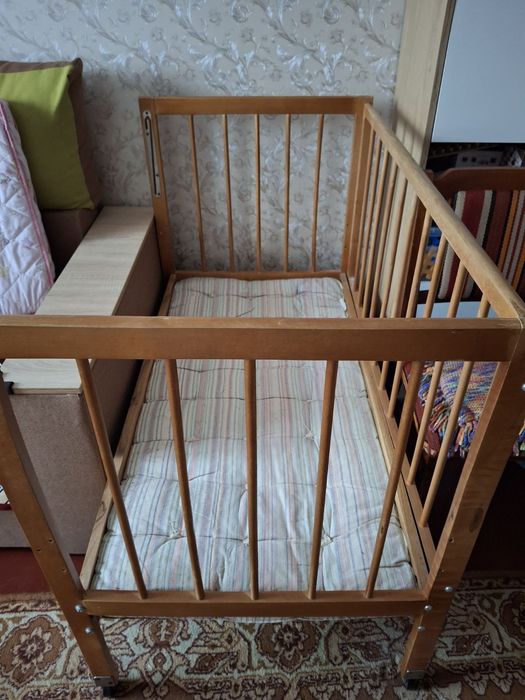 Дитяче ліжечко безкоштовно