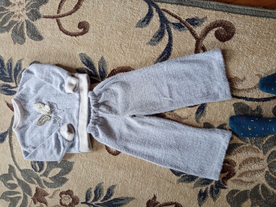 Продам костюмчик