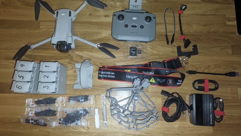 DJI Mini 3 Pro з RC-N1 Remote + Fly More Combo + batteries + charger