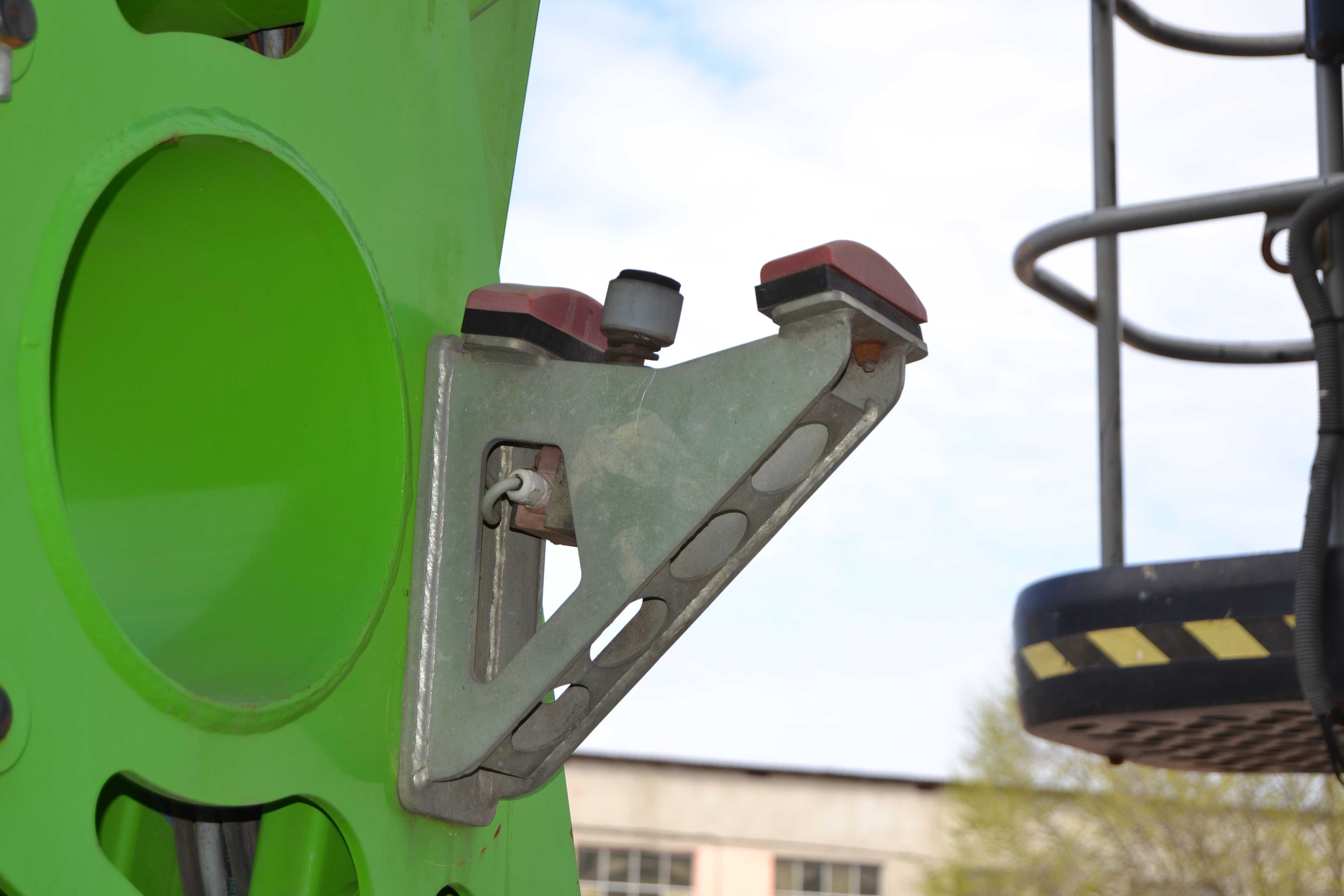 Колінчастий підйомник NIFTYLIFT HR21 HYBRID 21 м (Диз. + Ел.) 2014 р.