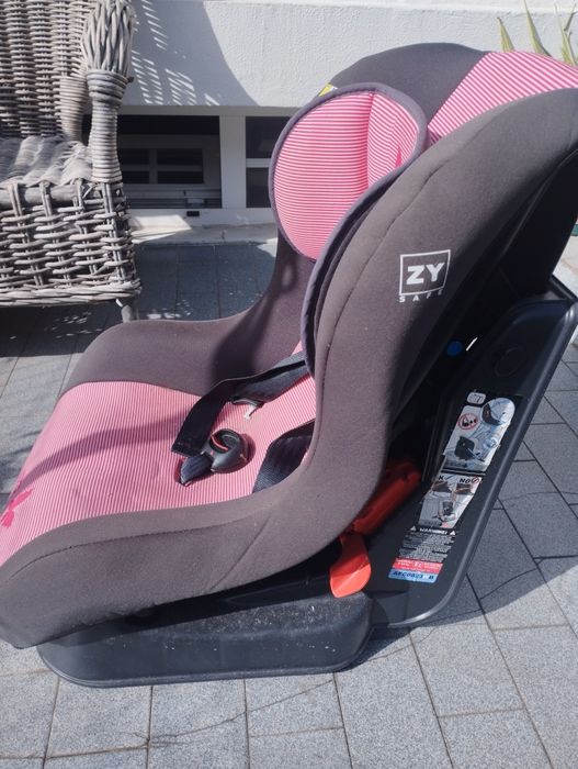 Vendo cadeira auto ZY Izzigo