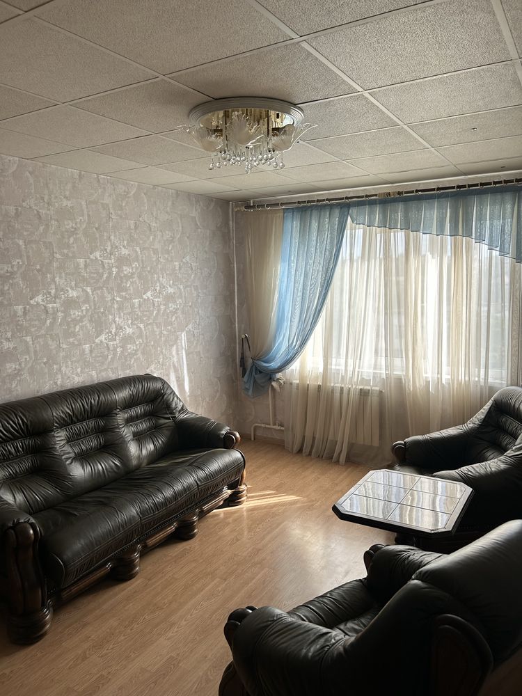 Оренда 3-кімнатна квартира 68 м², Київ, Оболонський р-н, Івасюка 48