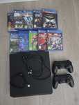 PS4 Play Station + 2 pady + gry