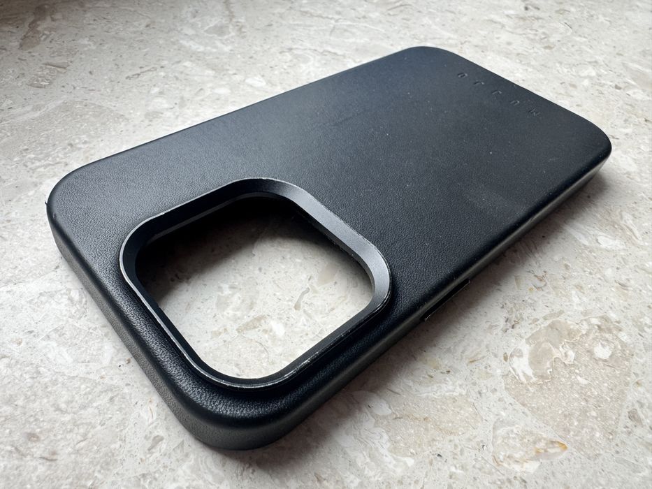 Etui skórzane Mujjo Leather Case Apple iPhone 15 pro