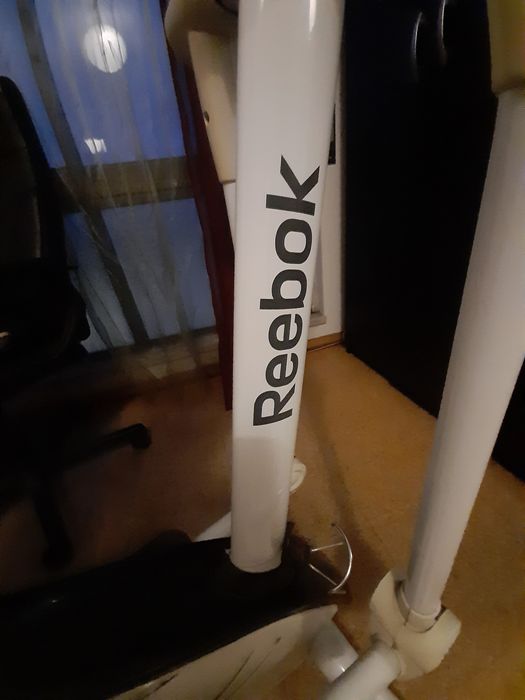 Elíptica Reebok de topo gama