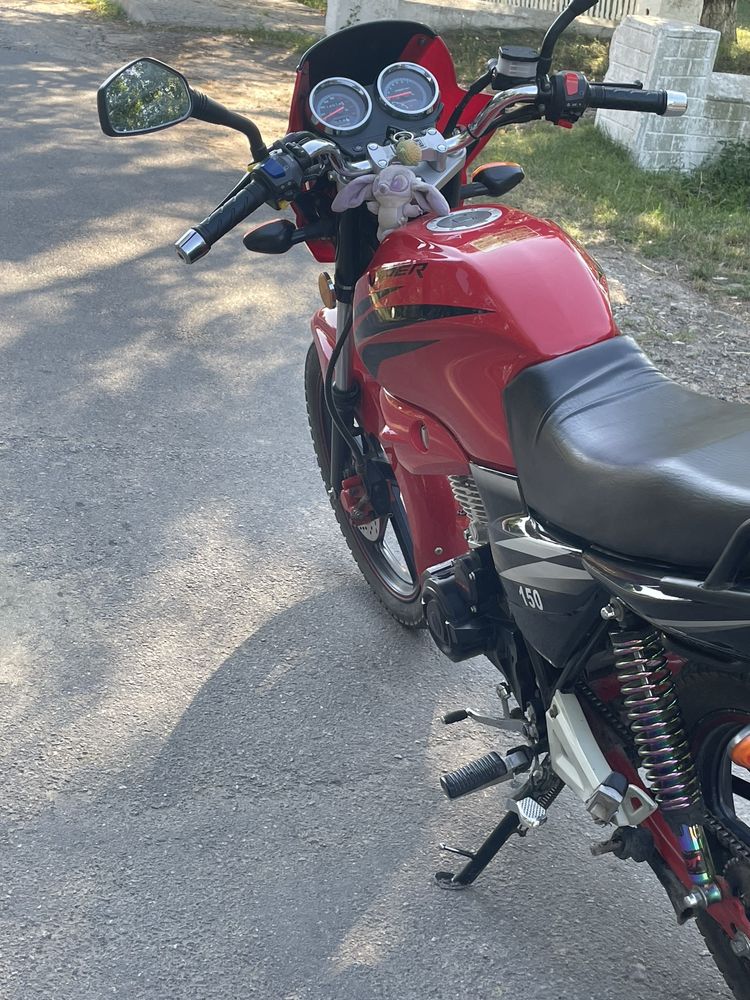 Продам мотоцикл Viper v150a