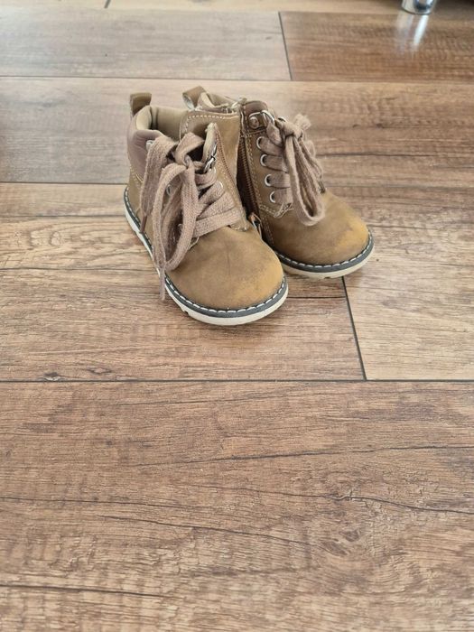 Buty chłopiec rozmiar 23