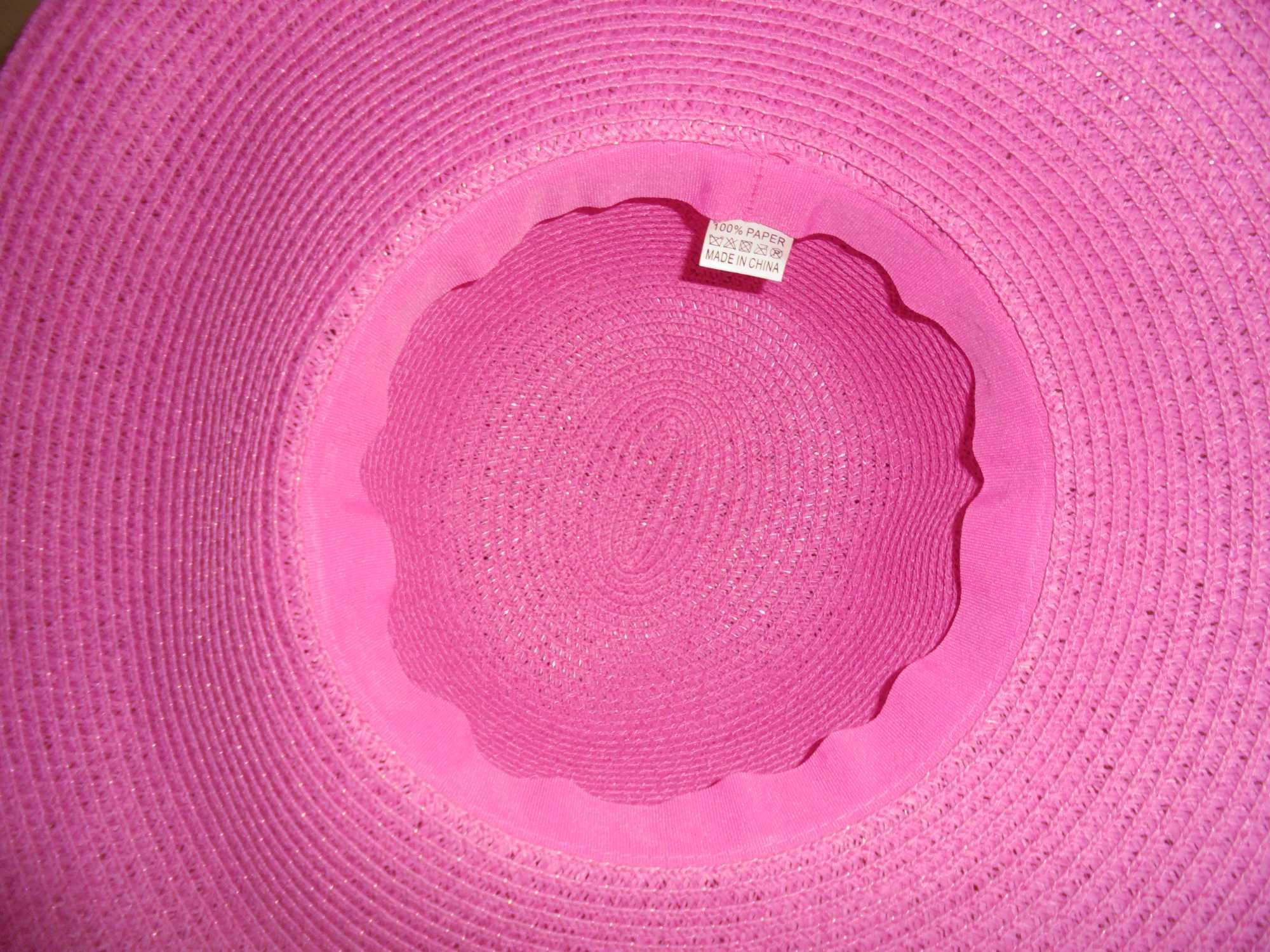 chapéu de senhora cor de rosa