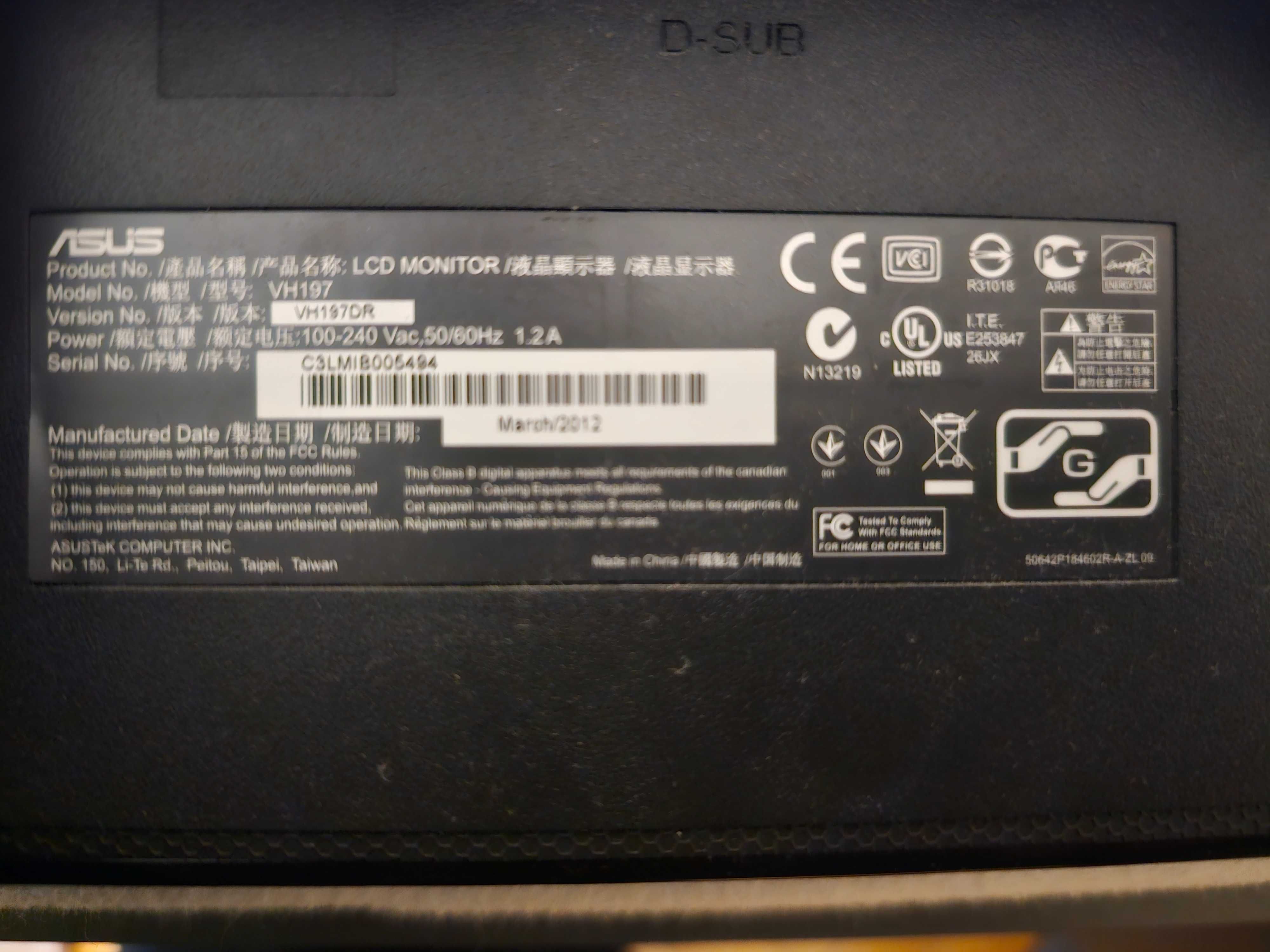 Zestaw komputer stacjonarny Acer Aspire TC-605 I5  Win 10 + monitor