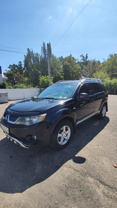 Продаю Mitsubishi outlender xl