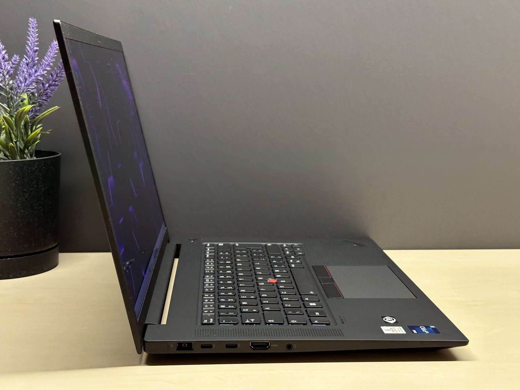 Laptop Lenovo ThinkPad P1 Gen 5 | i7-12800H / QHD / A3000 / 32GB / 1TB