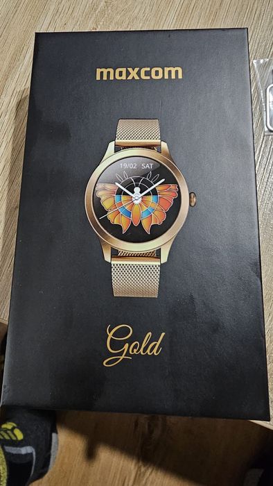 Smartwatch marki maxcom fw42 gold