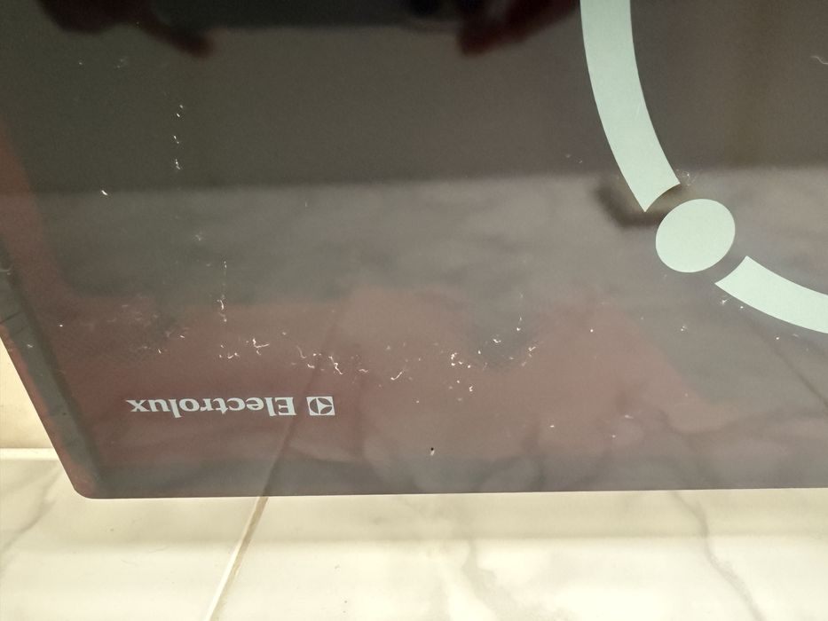Placa de vitrocerâmica “ELETROLUX”
