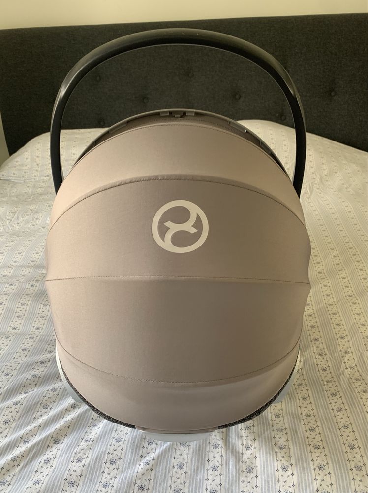 Cybex cloud z2 i-size + adaptadores joolz aer