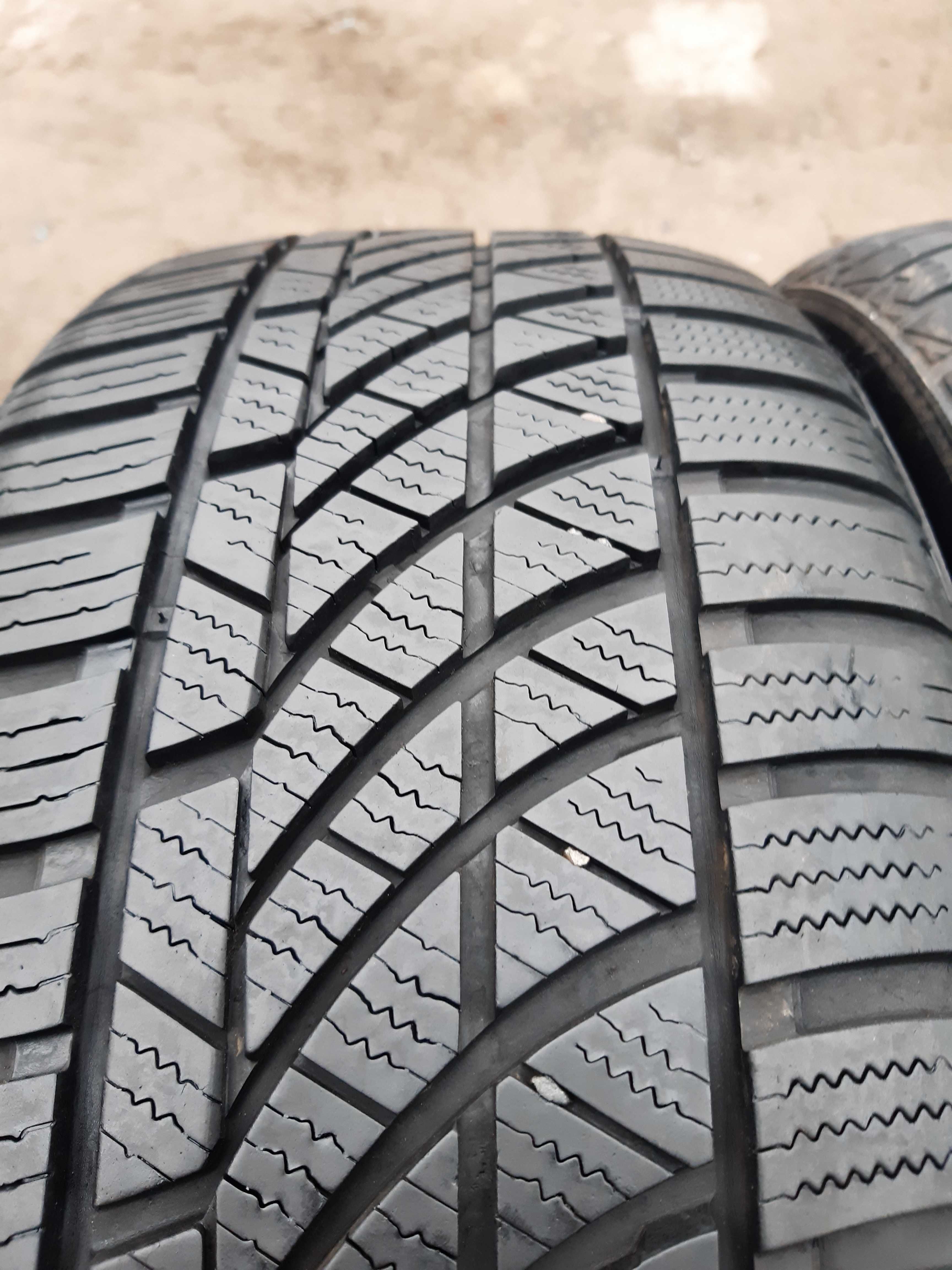 Opony caloroczne 215.50.17 Hankook 7mm