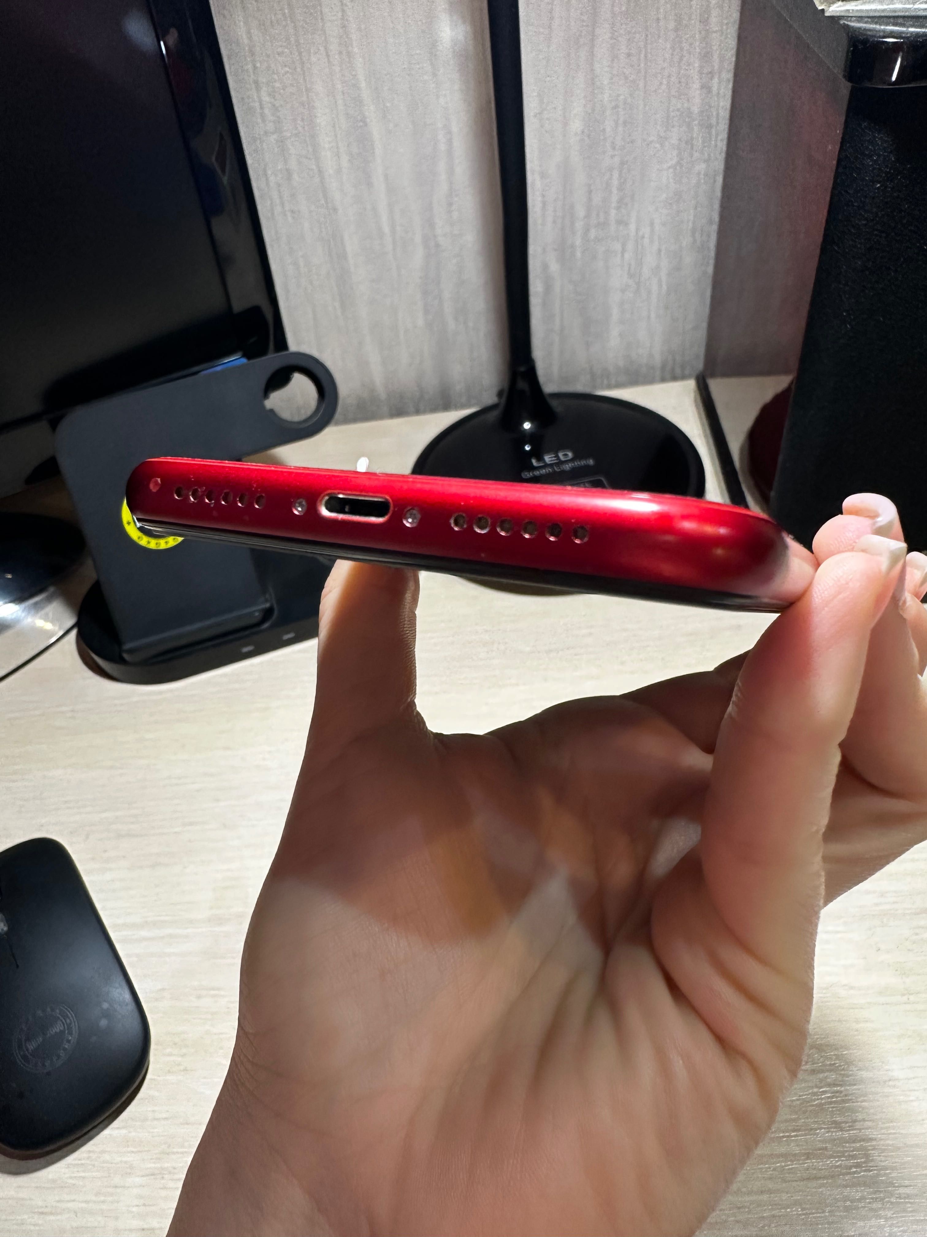 Продам айфон ХR на 64 gb