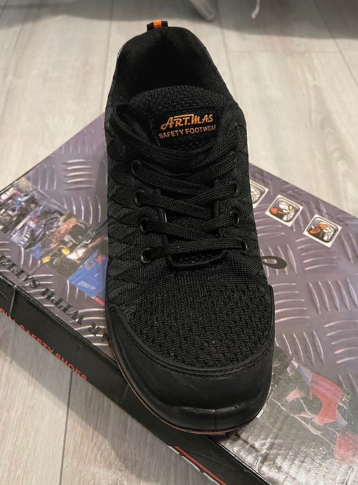 Damskie buty BHP - jak nowe