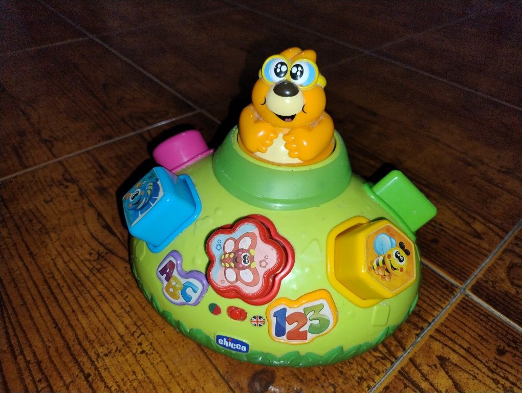 Brinquedo musical Chicco formas