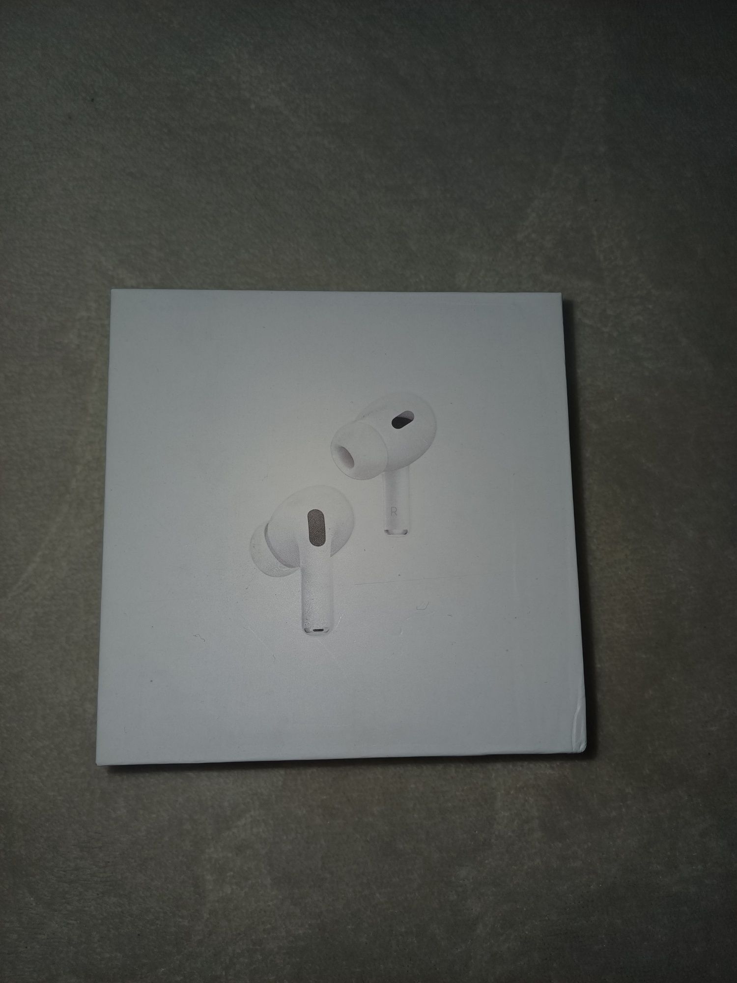 AirPods Pro (2nd generation) чохол в подарунок