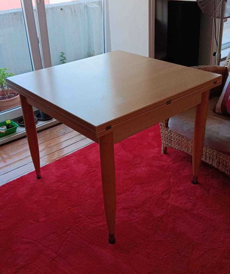 Mesa de Jantar Extensível 90x90