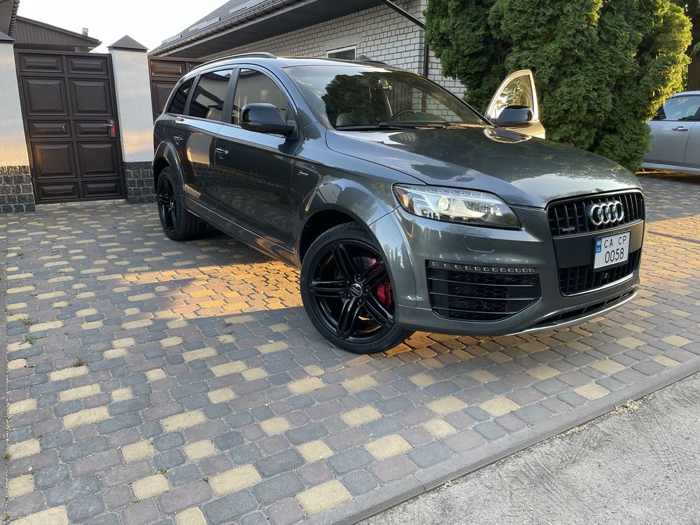 Audi Q7 Prestige S-line V12