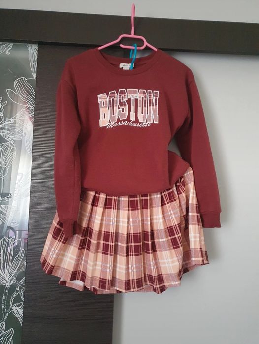 Komplet, bluza z spódniczką