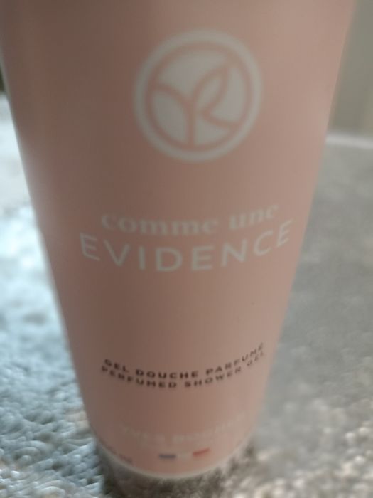 Zestaw mleczko i żel Evidence,perfumowane po 200ml Yves Rocher,nowy