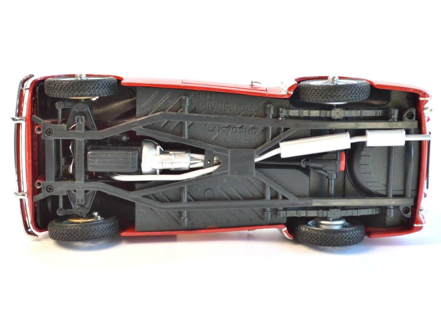 Модель автомобіля Kyosho Triumph TR3A, (1:18)
