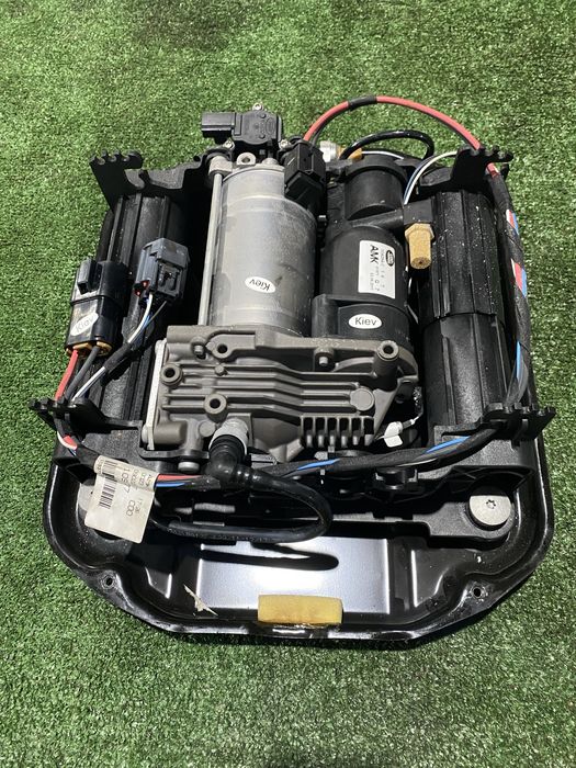 Компресор Пневмопідвіски Range Rover L322