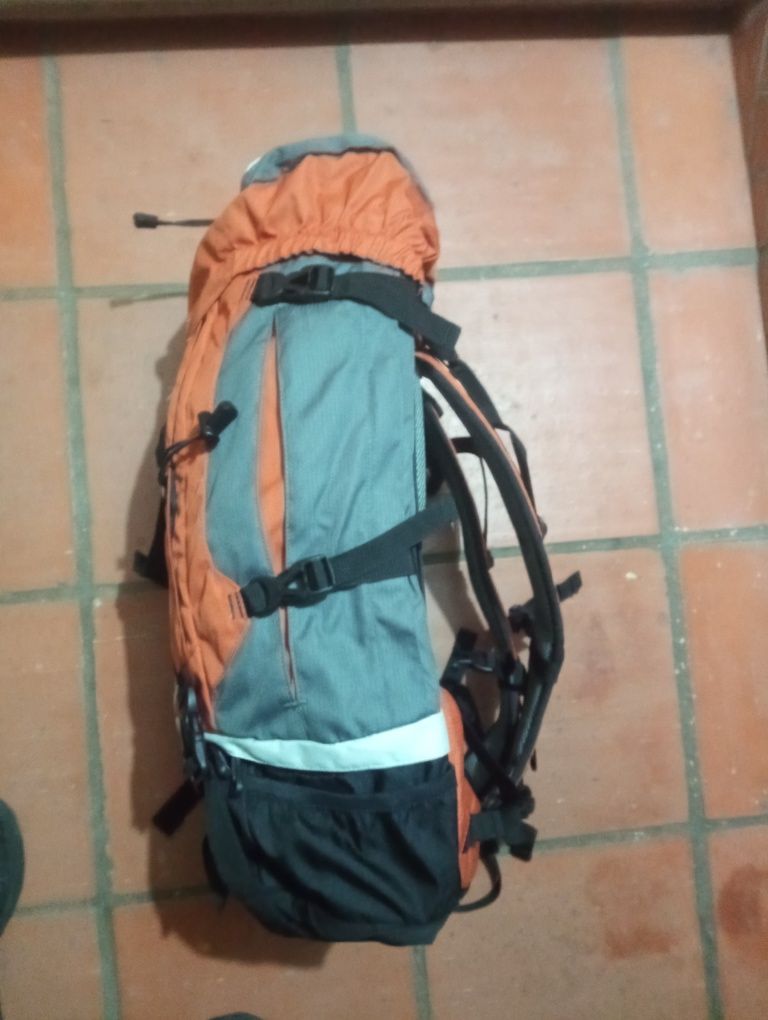 Mochila de caminhada Ferrino