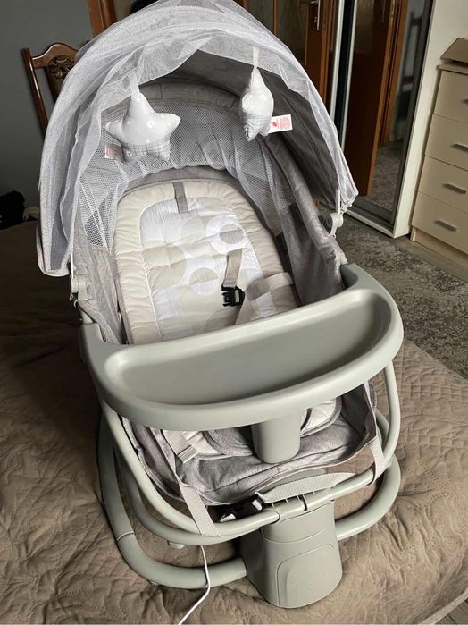 Дитяче крісло-гойдалка для немовлят