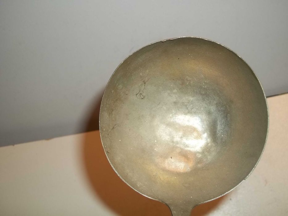 Stara mosiężna chochla