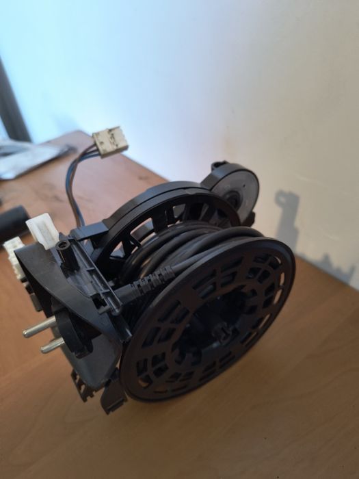 Sprzedam rolkę z kablem do odkurzacza Miele