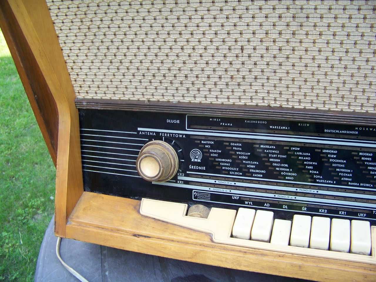 Stare radio lampowe Karioka ładne sprawne.