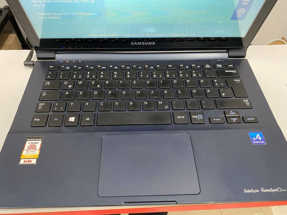 Ноутбук Samsung NP915S3G