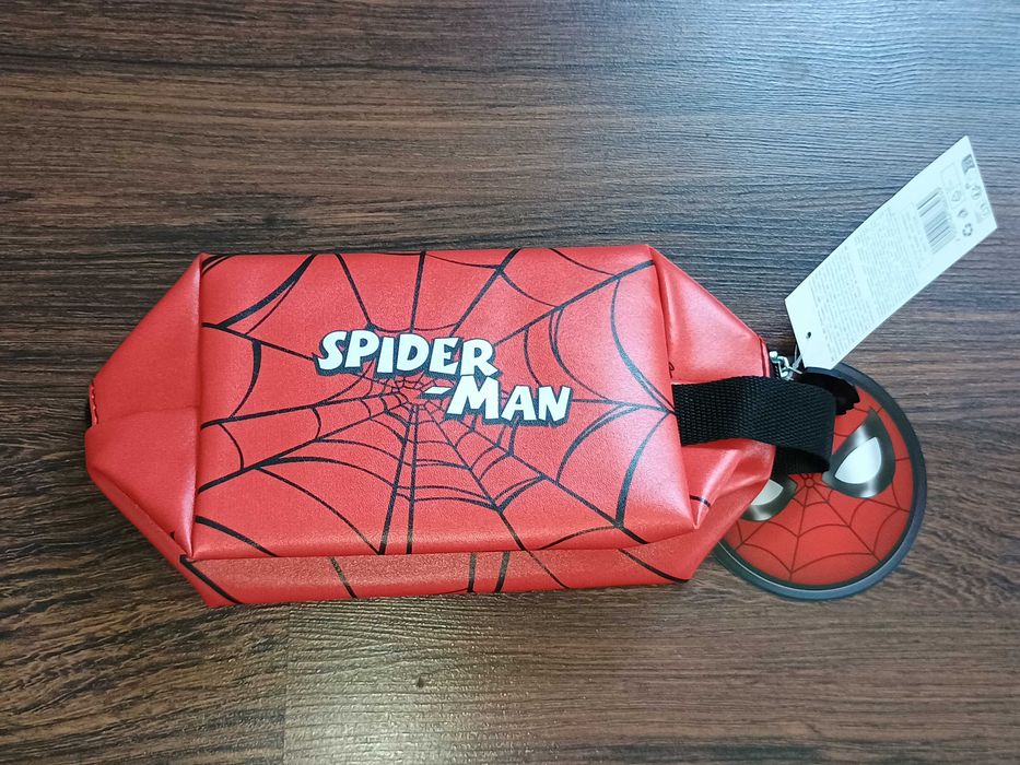 Kosmetyczka piórnik saszetka Spiderman Marvel