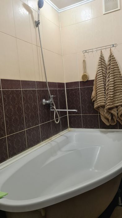 Сдам жильё в центре Павлограда посуточно