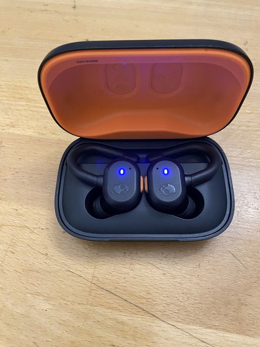 Słuchawki dokanałowe SKULLCANDY Push Active Czarno-pomarańczowy
